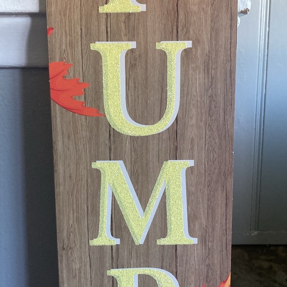 NWT- 48” Vertical Wooden Glittered HELLO PUMPKIN Fall Decor Sign - Picture 9 of 17